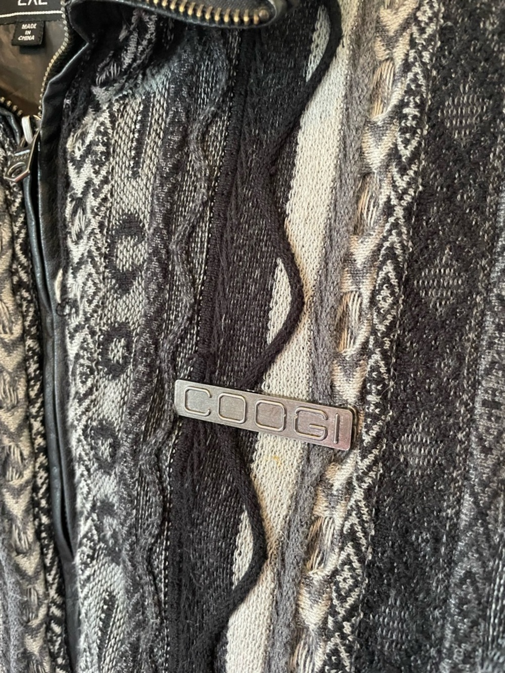 Coogi Puffer jacket RARE - Picture 4 of 16